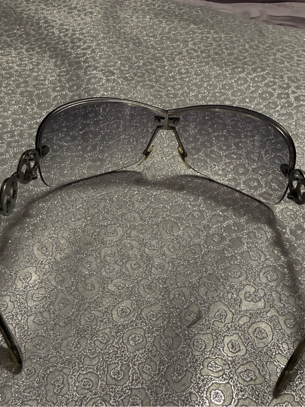 Gucci Rimless Shield Sunglasses - Smoke Gray please do not send offer under $300 - Picture 3 of 9